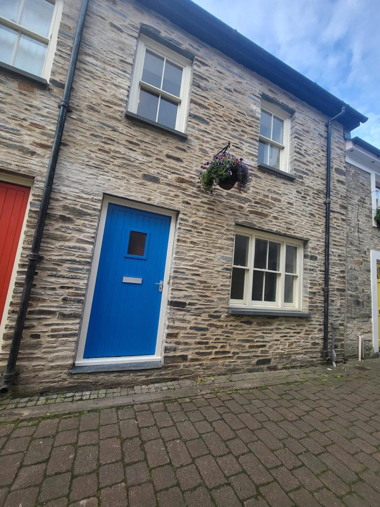 Stunning Seaside Town Cottage カーディガン エクステリア 写真
